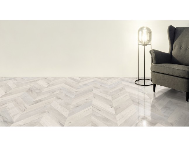 IŠPARDAVIMAS Laminuotos grindys Kaindl Natural Touch Wide 8.0 Fishbone Ąžuolas Alnwig