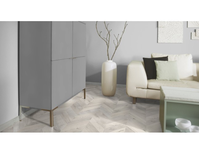 IŠPARDAVIMAS Laminuotos grindys Kaindl Natural Touch Wide 8.0 Fishbone Ąžuolas Alnwig