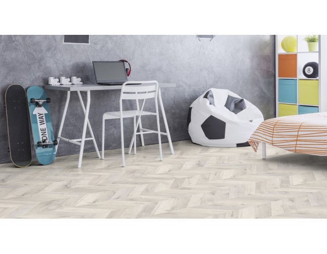IŠPARDAVIMAS Laminuotos grindys Kaindl Natural Touch Wide 8.0 Fishbone Ąžuolas Alnwig