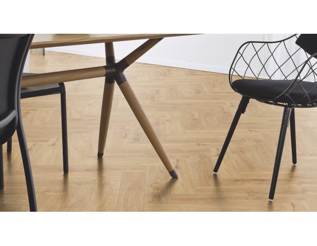 Akcija! Laminuotos grindys Kaindl Maestro Herringbone 8.0 Ąžuolas Edinburgh