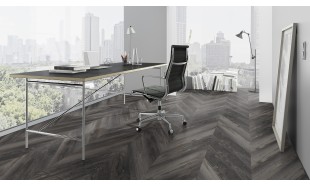 IŠPARDAVIMAS Vinilo danga OneFlor ECO 55 Chevron Pušis Smoked Black 2.5 MM